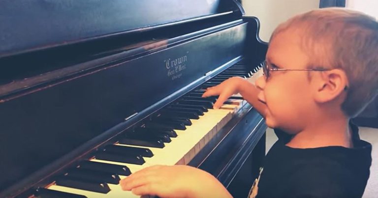 6-Year-Old Blind Pianist Defies All Odds And Performs ‘Bohemian Rhapsody’